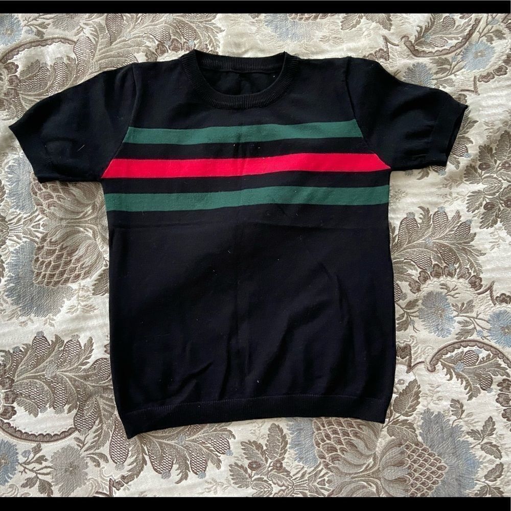 Short sleeve sweater top 
